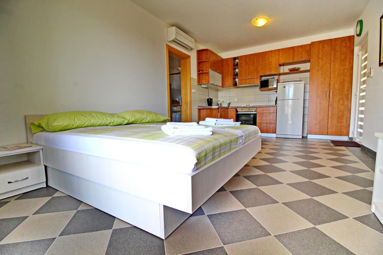 Apartments Gusti Drače 外观 照片